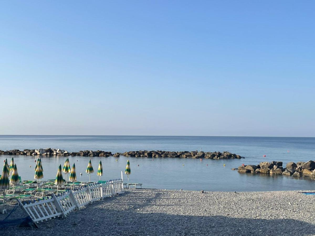 Apartament Casa Arcobaleno Ventimiglia Zewnętrze zdjęcie